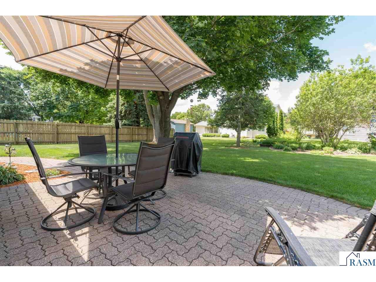 1028 Shady Oak Drive North Mankato MN 56003 267040821 image6