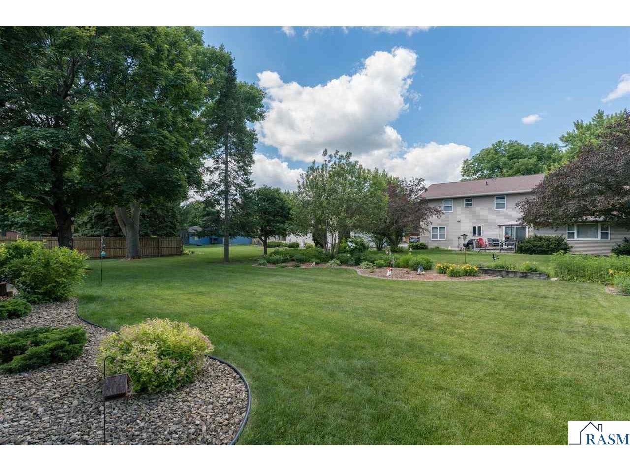 1028 Shady Oak Drive North Mankato MN 56003 267040821 image8