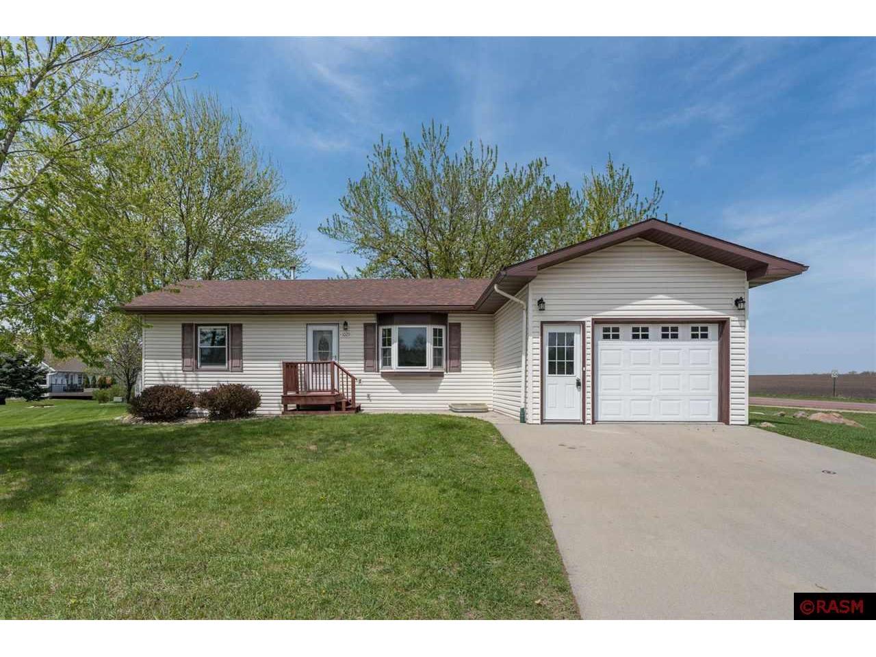 1029 Upper Valley Dr Blue Earth MN 56013 7037447 image1
