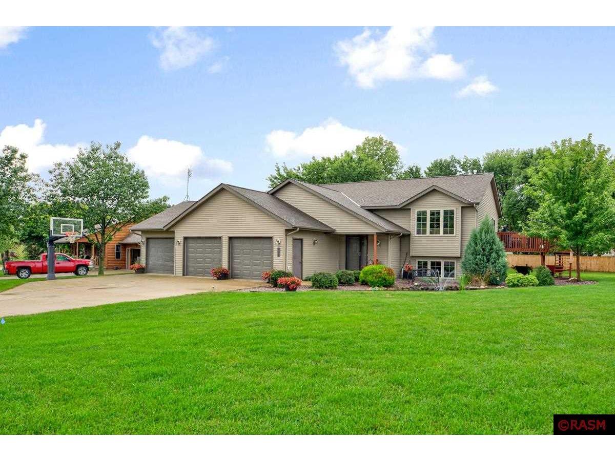 103 Loraine Drive, Lake Crystal, MN, 56055 MLS 7030577 Edina Realty