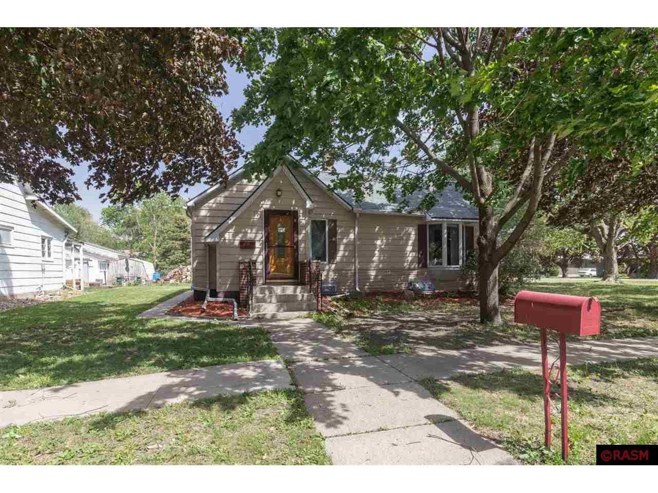 103 N Thompson Delavan MN 56023 7037481 image1