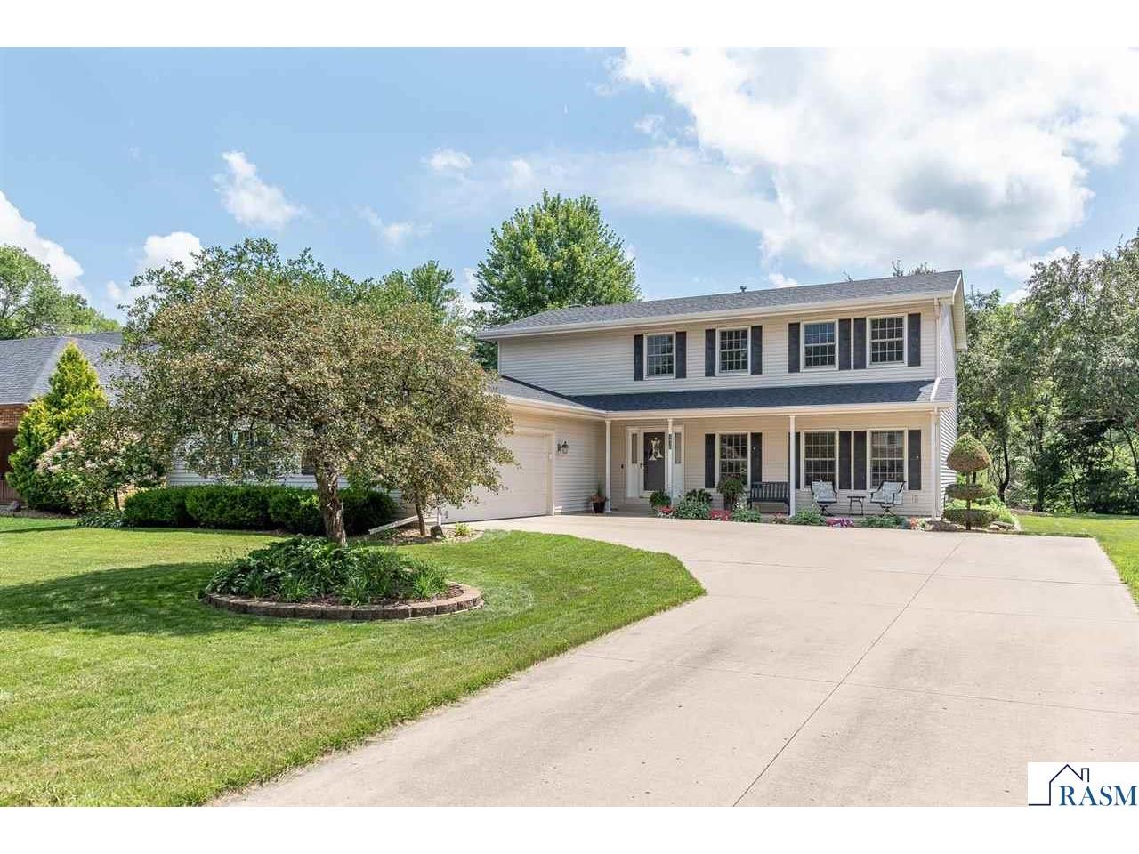 1030 Oak Terrace Drive North Mankato MN 56003 7038163 image1