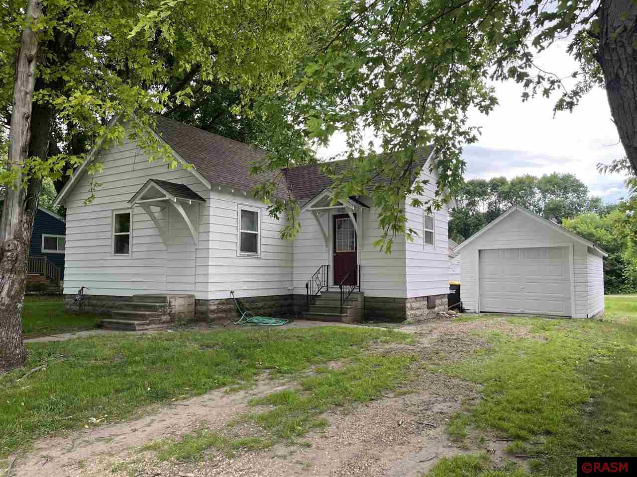 1032 S 1st Avenue Saint James MN 56081 7035157 image1