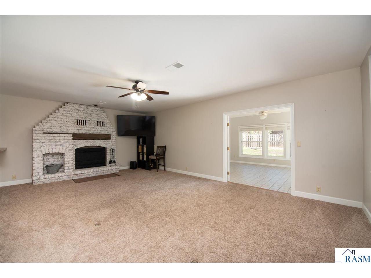 1037 Oak Terrace Drive North Mankato MN 56003 7039899 image10
