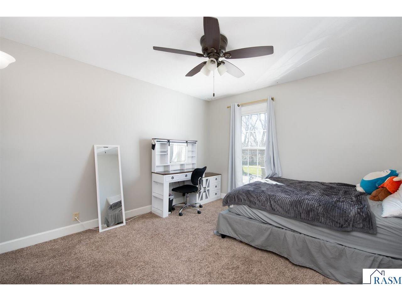 1037 Oak Terrace Drive North Mankato MN 56003 7039899 image24