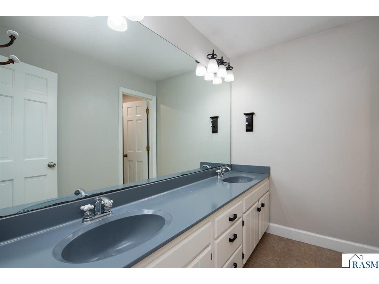 1037 Oak Terrace Drive North Mankato MN 56003 7039899 image25