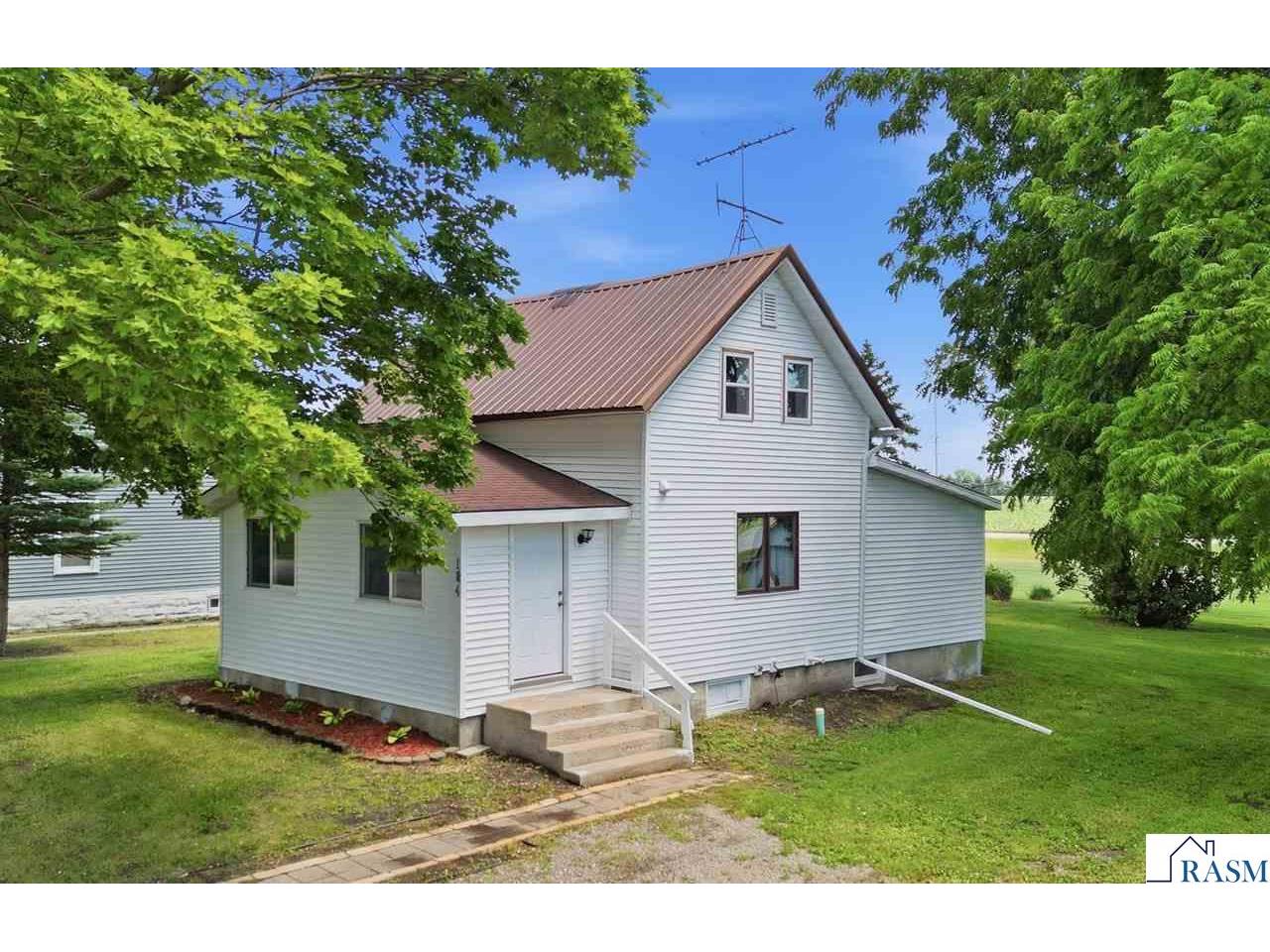 104 N Secor Street Bricelyn MN 56014 267040698 image17