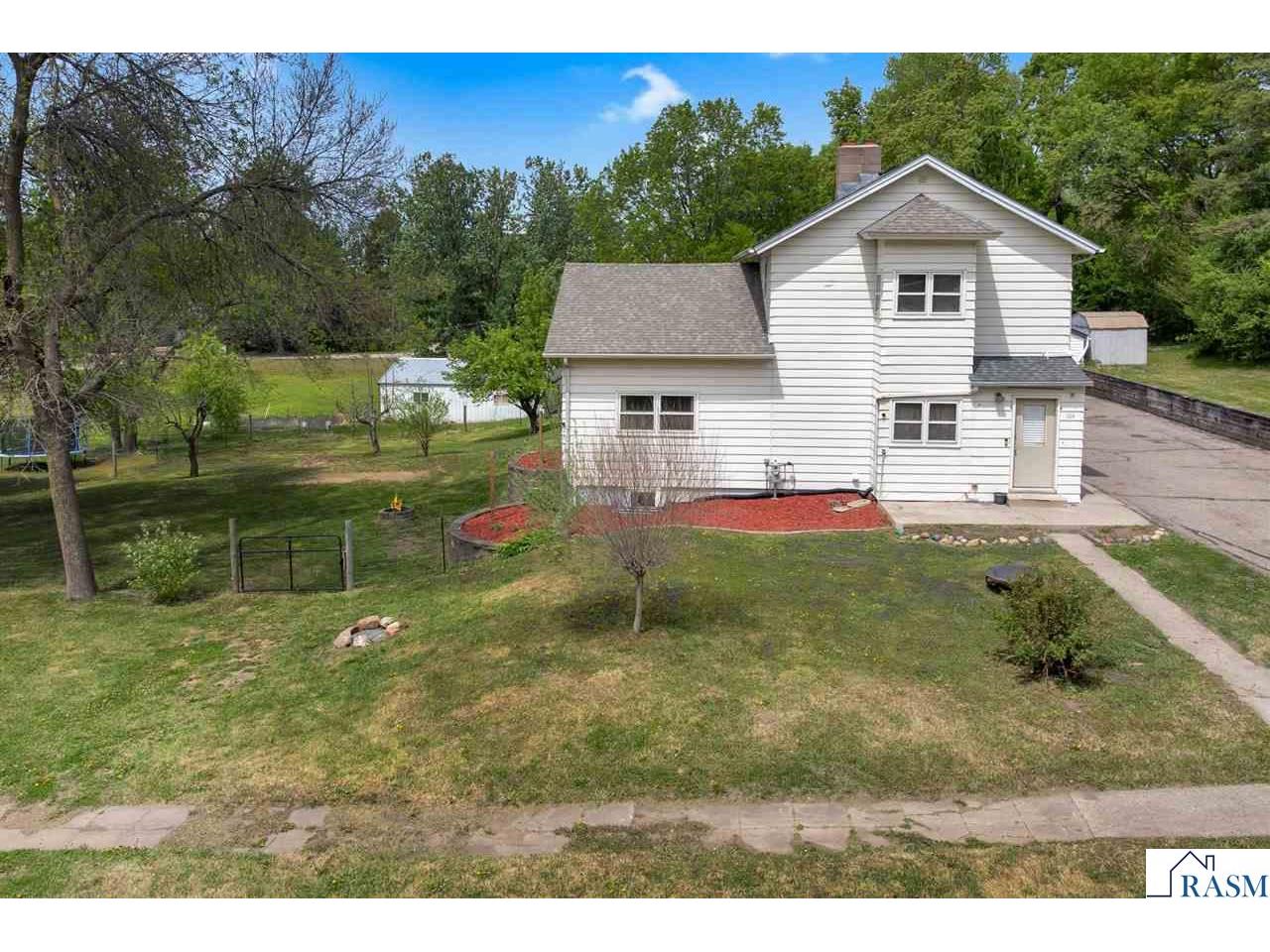 104 NE Frank Avenue Elysian MN 56028 7040315 image4