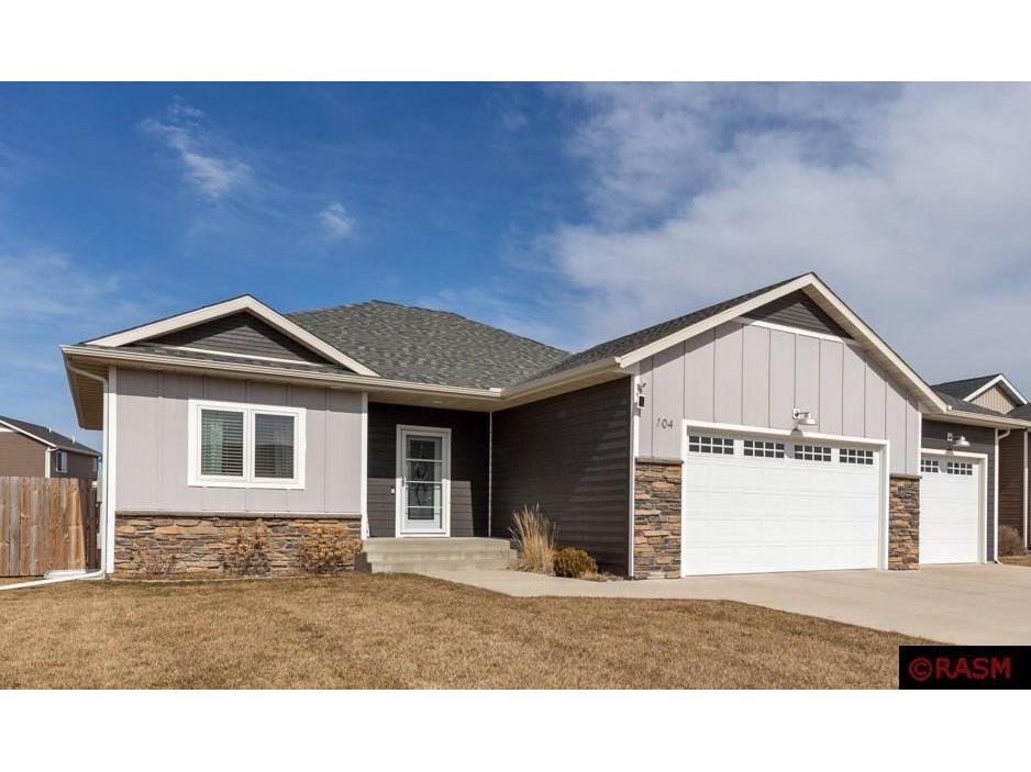 104 Pelican Court Mankato MN 56001 7034424 image1