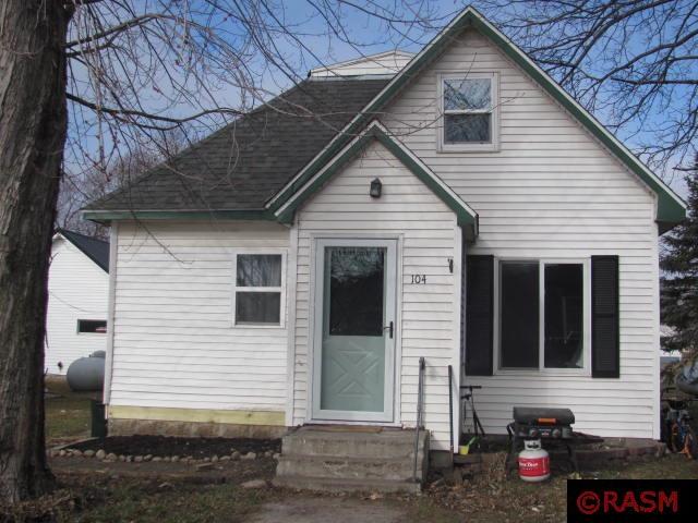 104 Summit Avenue Hanska MN 56041 7034461 image1