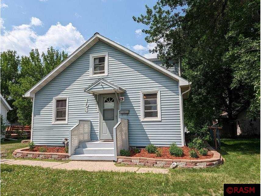 104 W 14th Street Blue Earth MN 56013 7032615 image1