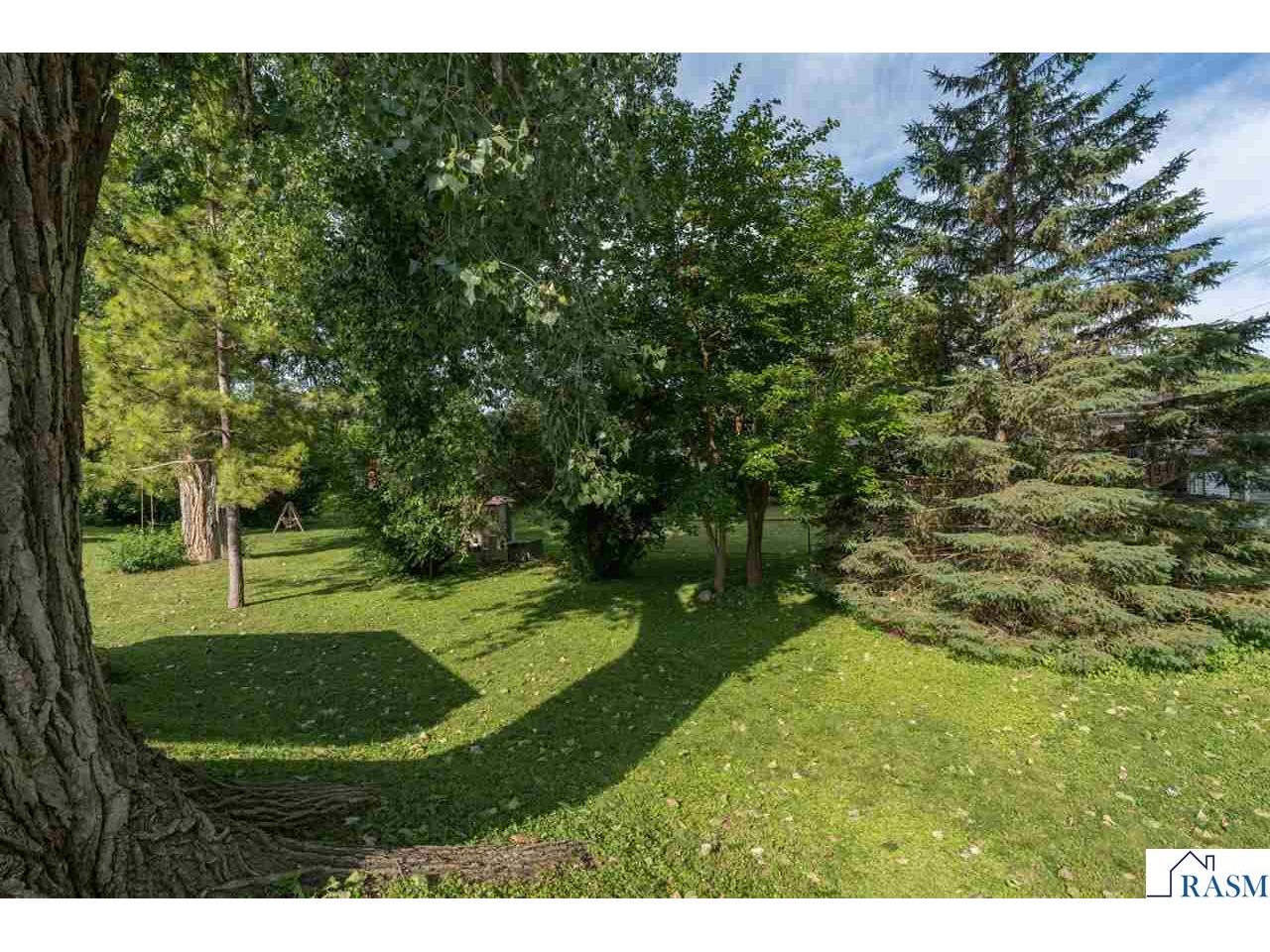 1041 Quincy Street North Mankato MN 56003 267040685 image23