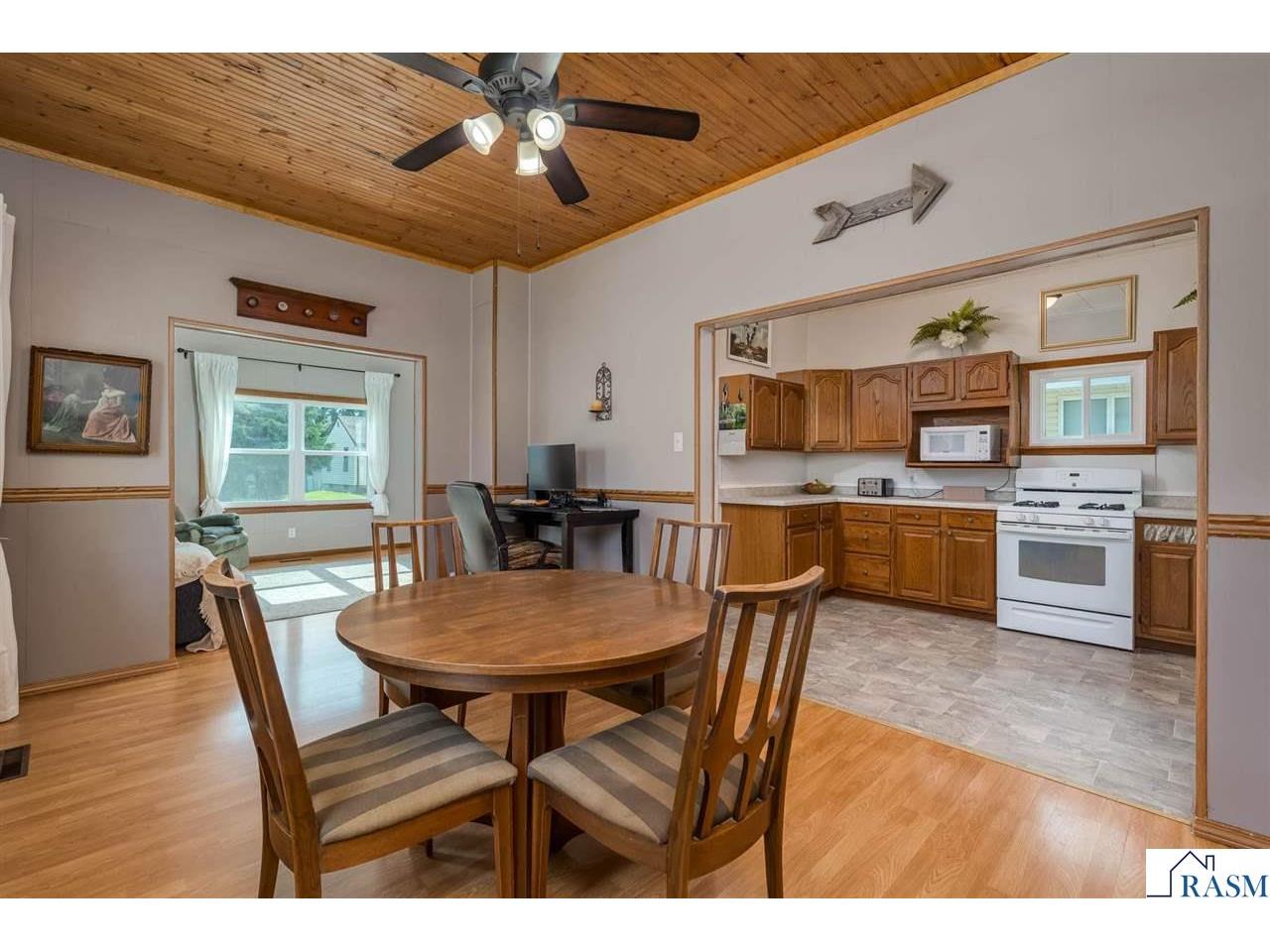 1041 Quincy Street North Mankato MN 56003 267040685 image5