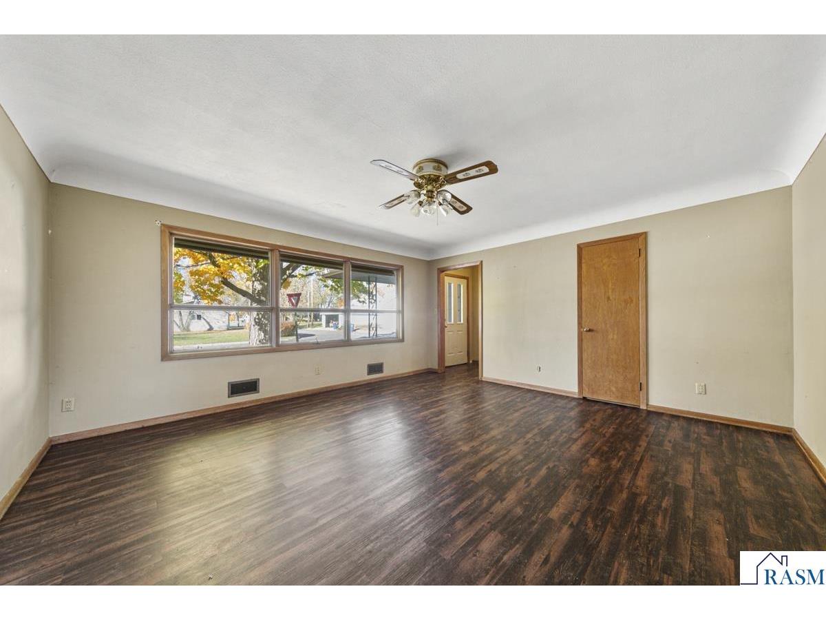 1043 Chase Avenue Gibbon MN 55334 7038921 image6