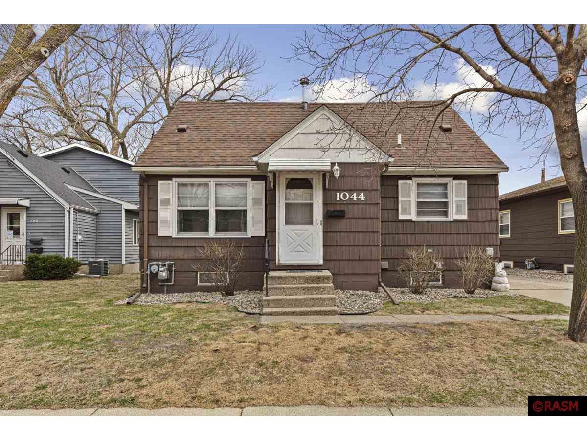 1044 Center Street North Mankato MN 56003 7037175 image1
