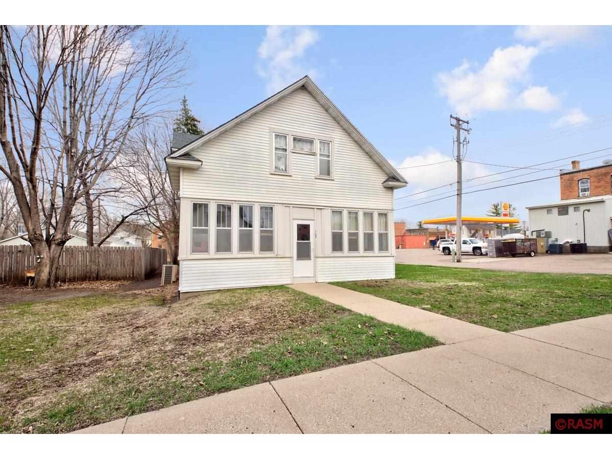 105 N 5th Street Henderson MN 56044 7032096 image1