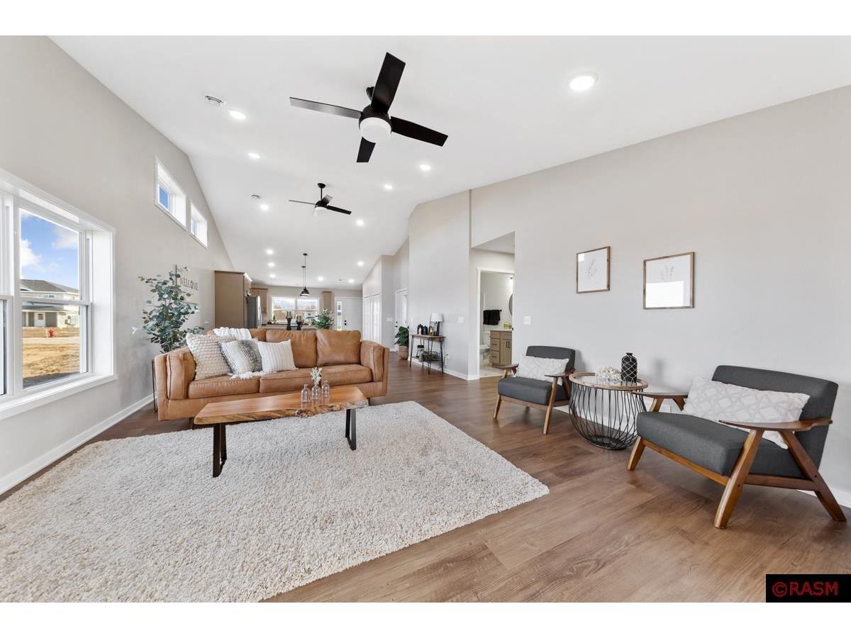 106 E Connie Lane Eagle Lake MN 56024 7038481 image20