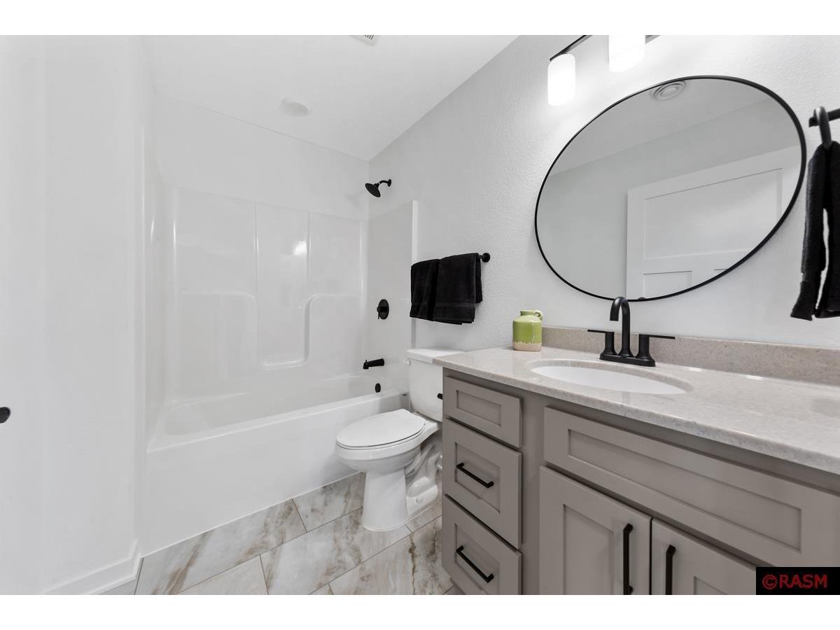 106 E Connie Lane Eagle Lake MN 56024 7038481 image23