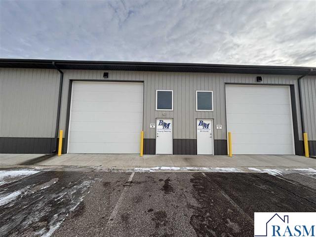 1076 b S Victory Drive Mankato MN 56001 7038495 image1