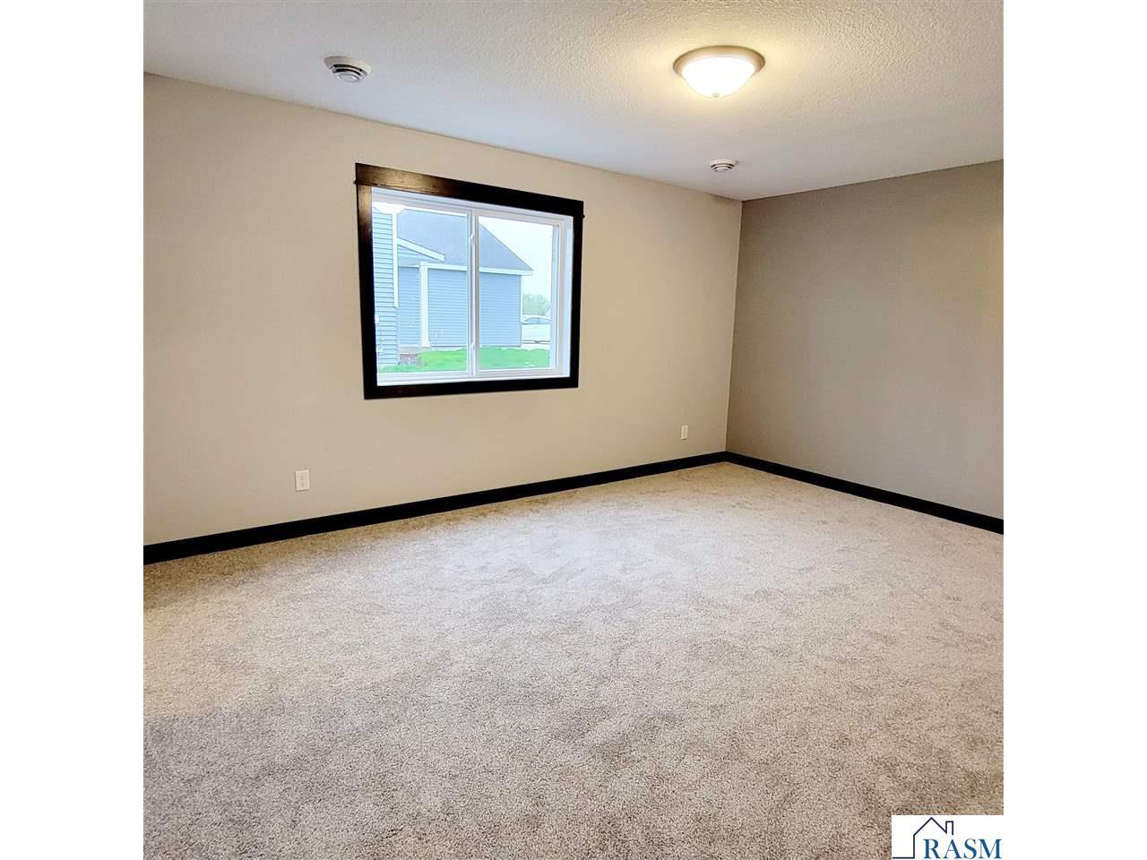 1088 Cullen Street Saint Peter MN 56082 7040031 image20