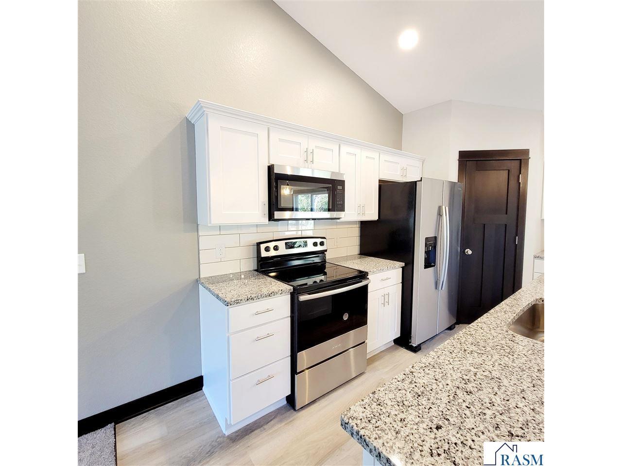 1088 Cullen Street Saint Peter MN 56082 7040031 image8