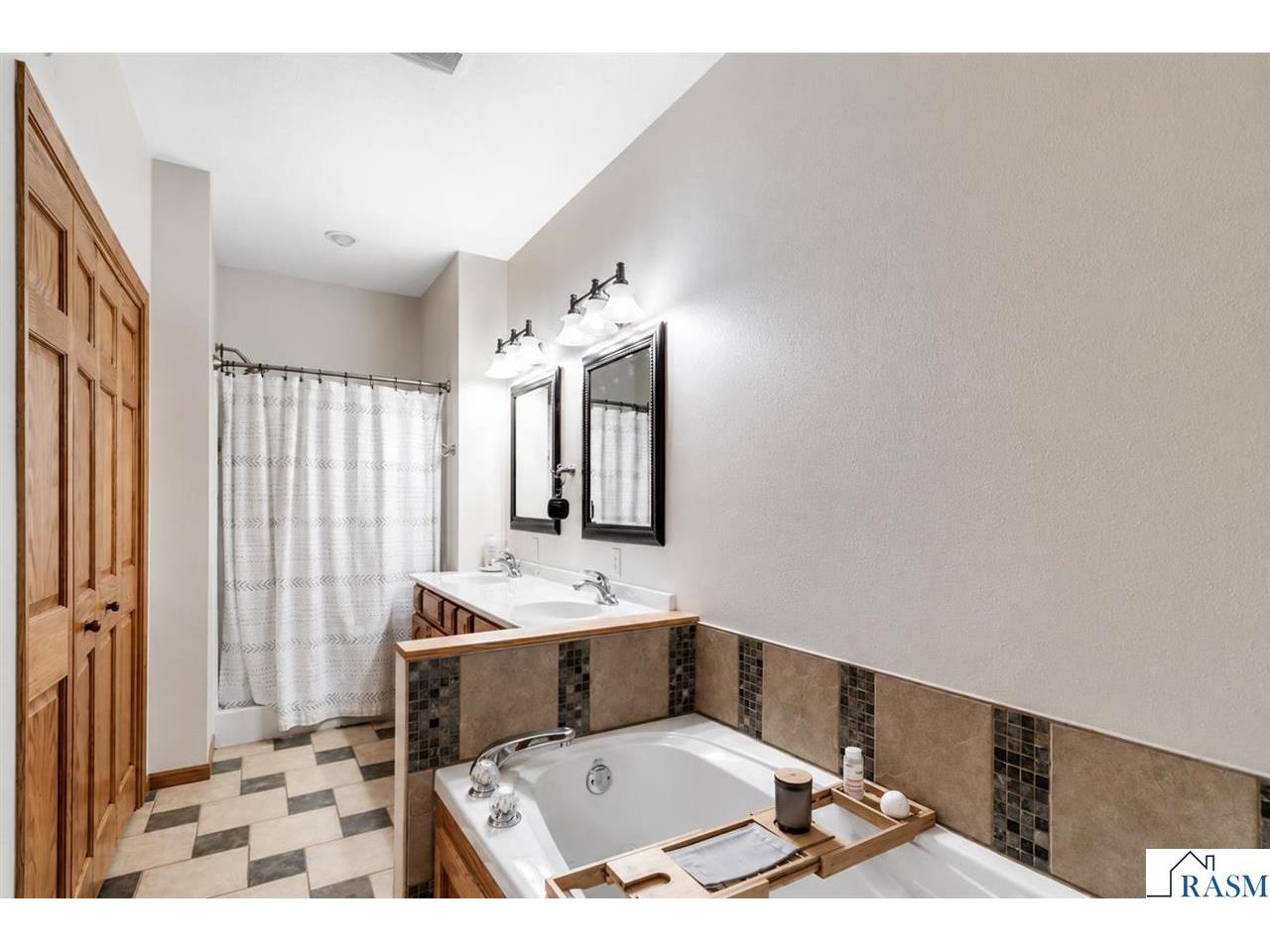 109 Cougar Drive Mankato MN 56001 267040994 image9