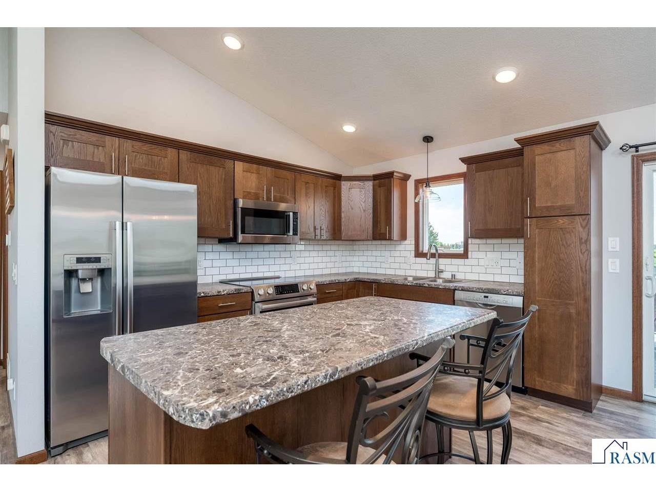 109 cypress Court Mankato MN 56001 267040614 image10