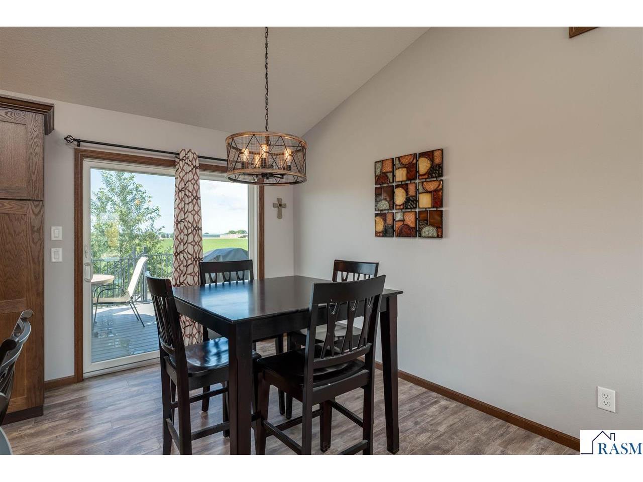 109 cypress Court Mankato MN 56001 267040614 image14