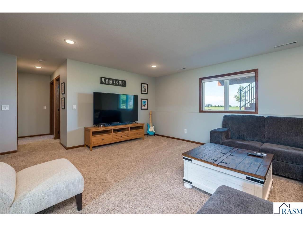 109 cypress Court Mankato MN 56001 267040614 image19