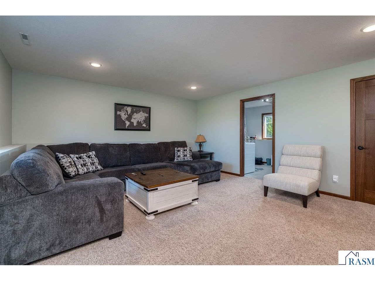 109 cypress Court Mankato MN 56001 267040614 image20