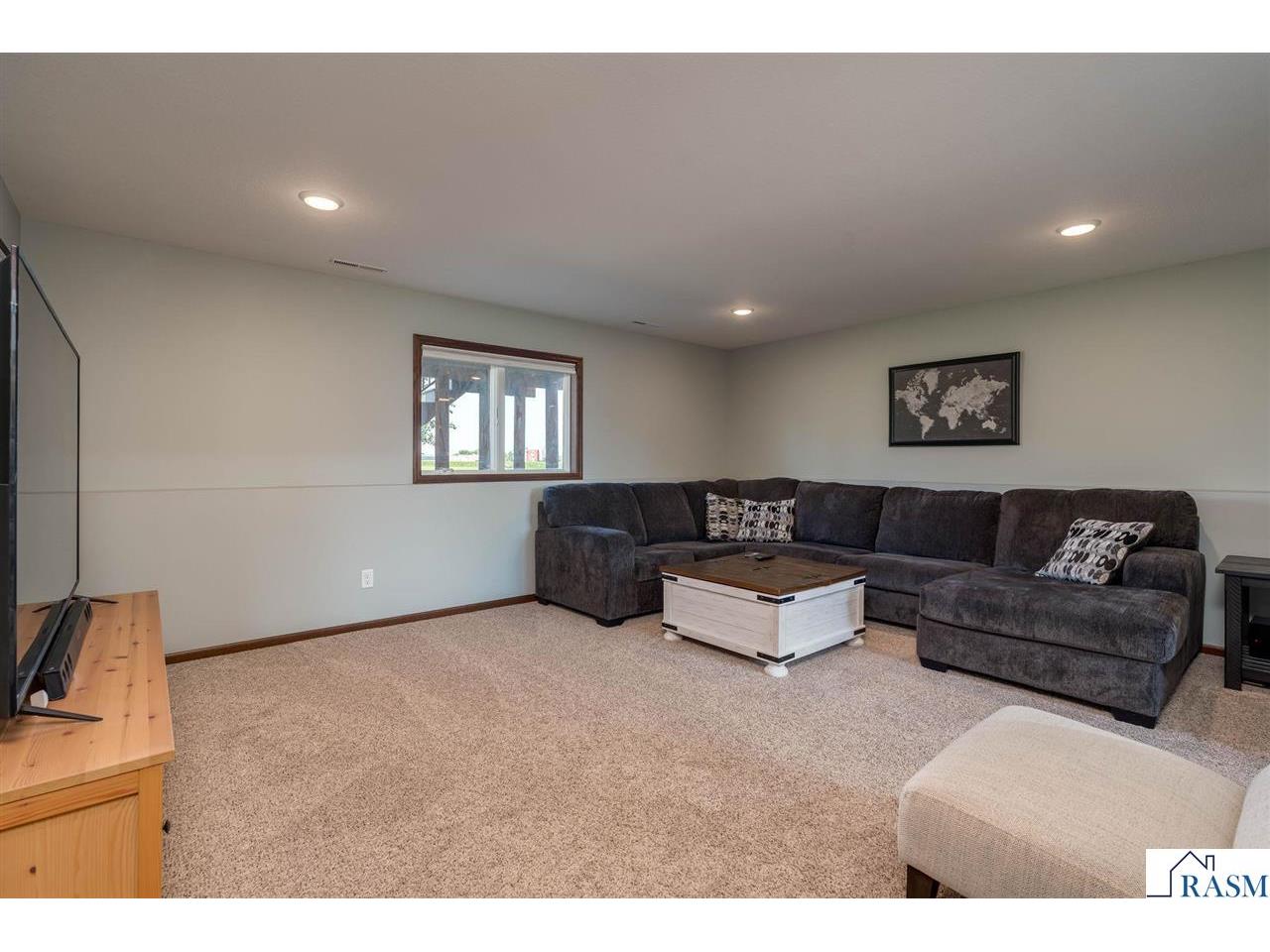 109 cypress Court Mankato MN 56001 267040614 image21