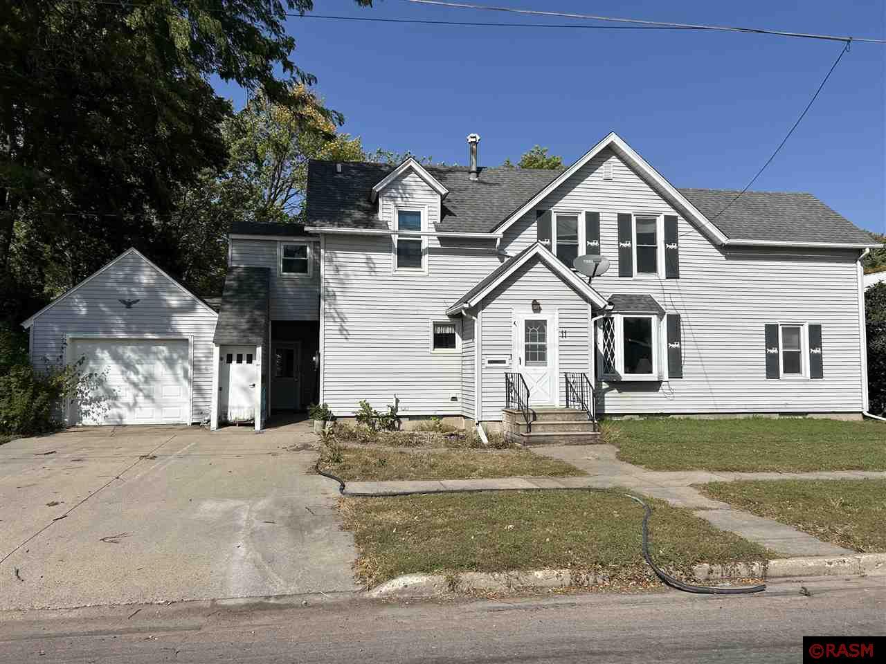 11 NW 4th Street Madelia MN 56062 7036081 image1