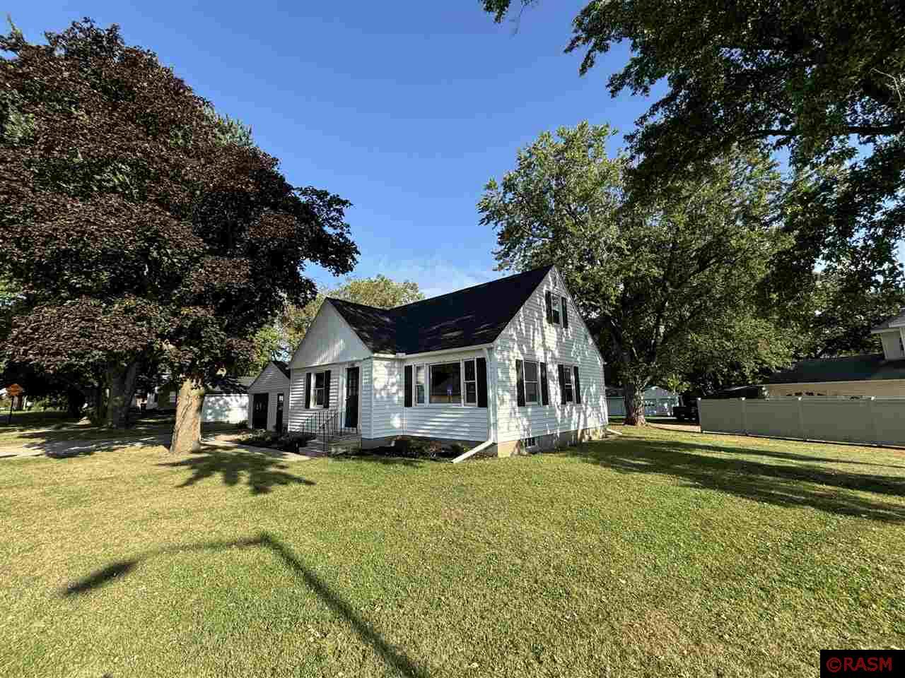 1100 First Avenue South Saint James MN 56081 7035927 image1