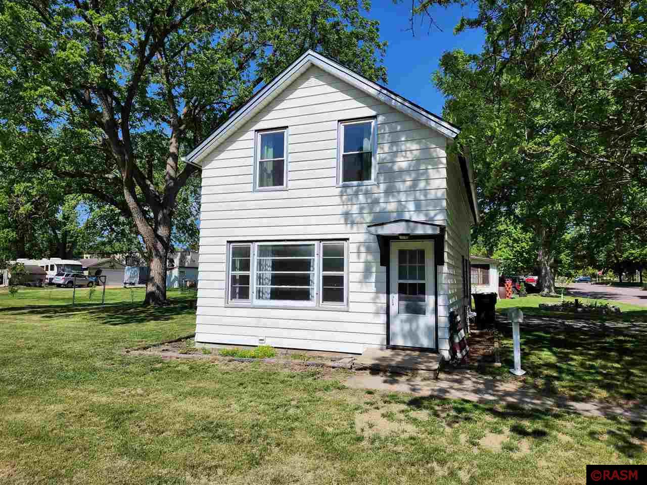 1100 S Front Street Saint Peter MN 56082 7035003 image1