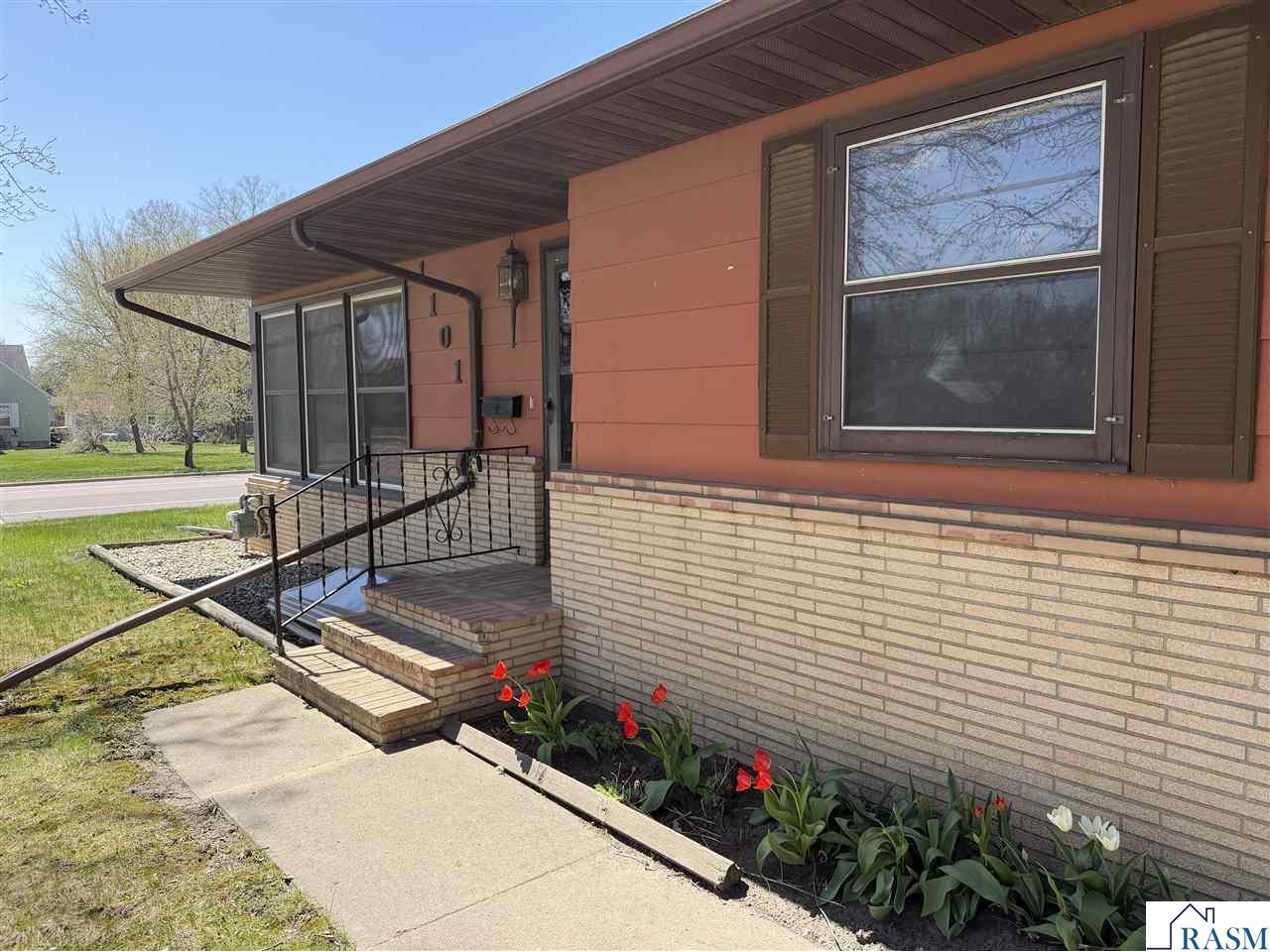 1101 N Armstrong Boulevard Saint James MN 56081 7040033 image2