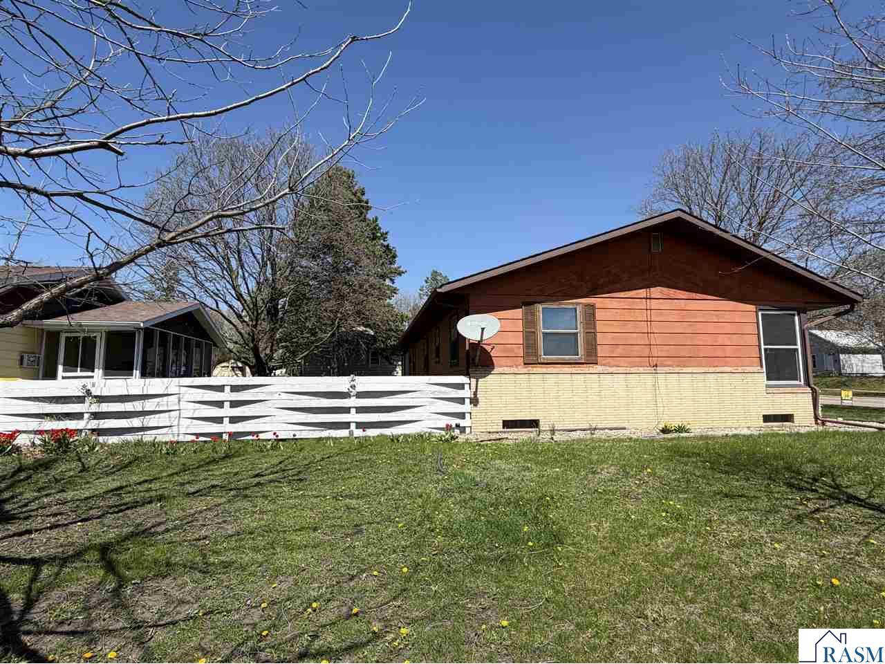 1101 N Armstrong Boulevard Saint James MN 56081 7040033 image3