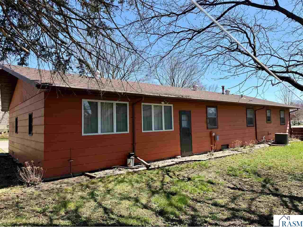 1101 N Armstrong Boulevard Saint James MN 56081 7040033 image5