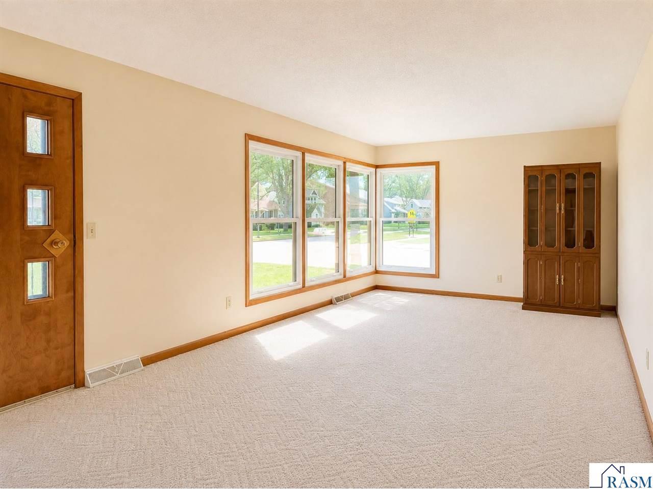 1101 N Armstrong Boulevard Saint James MN 56081 7040033 image7
