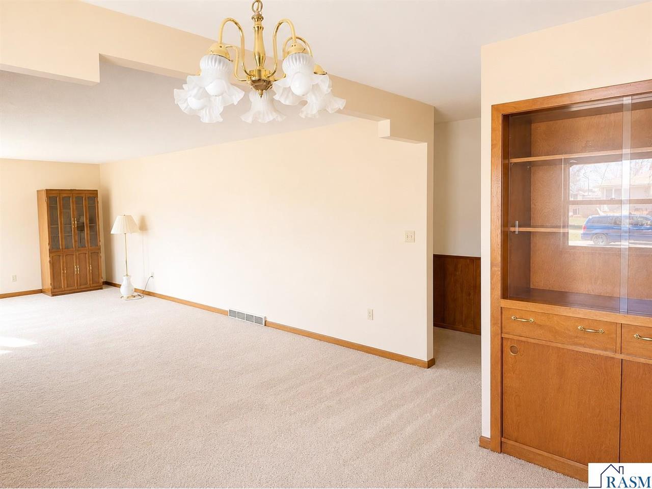1101 N Armstrong Boulevard Saint James MN 56081 7040033 image8