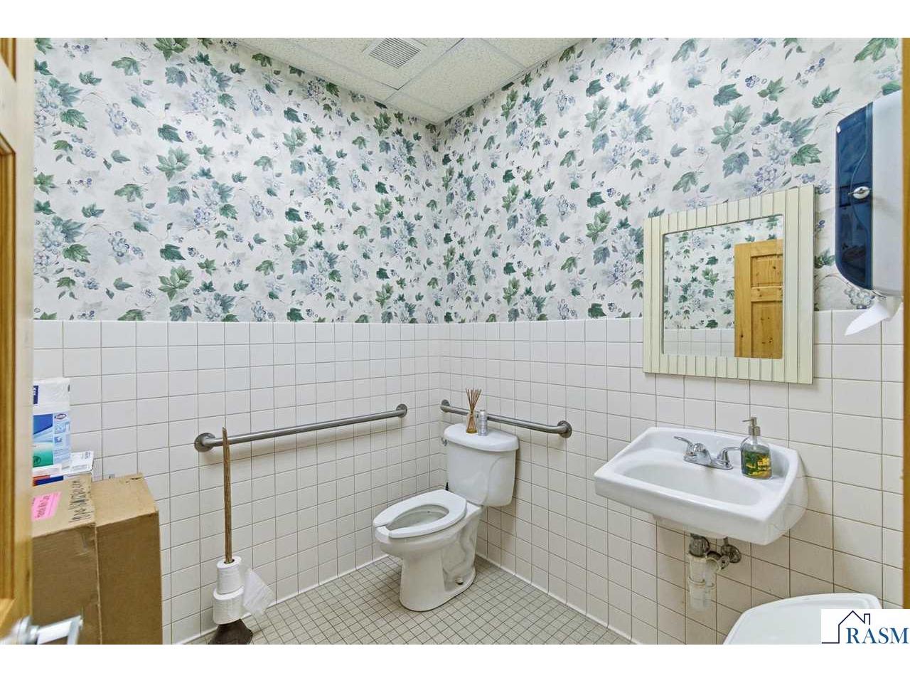 1101 N State Street Waseca MN 56093 7039277 image11