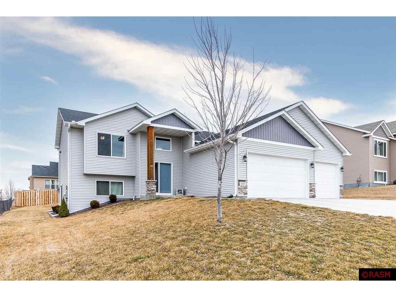 1107 SE Tikalsky Street New Prague MN 56071 7034402 image1