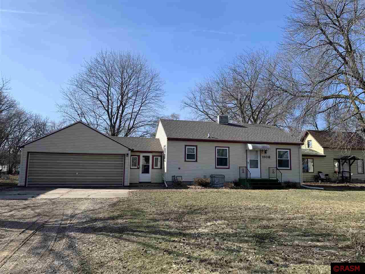 1108 S 1st Avenue Saint James MN 56081 7032159 image1