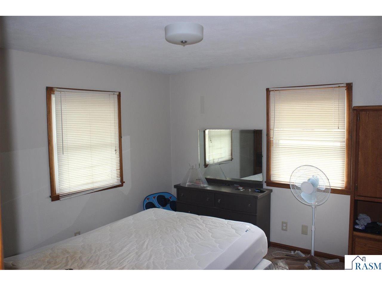 1109 S Moore Street Blue Earth MN 56013 7039900 image16