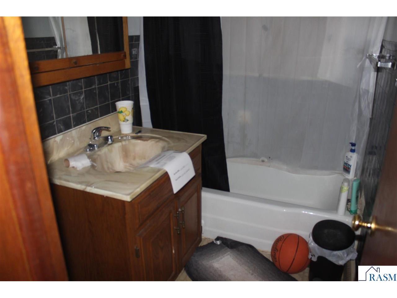 1109 S Moore Street Blue Earth MN 56013 7039900 image18