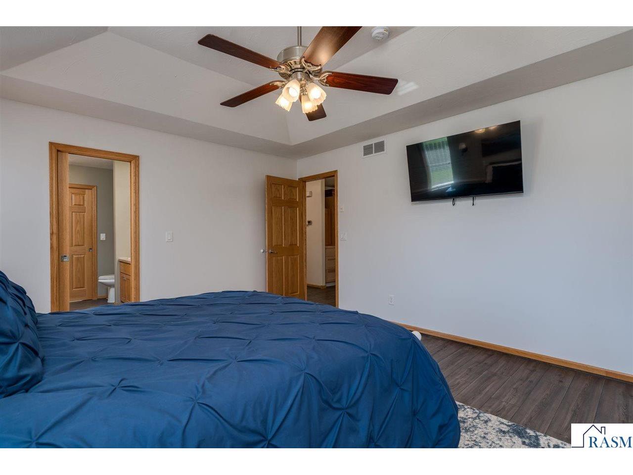 111 Foxborough Court Eagle Lake MN 56024 7040088 image15