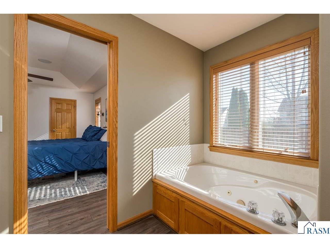 111 Foxborough Court Eagle Lake MN 56024 7040088 image18
