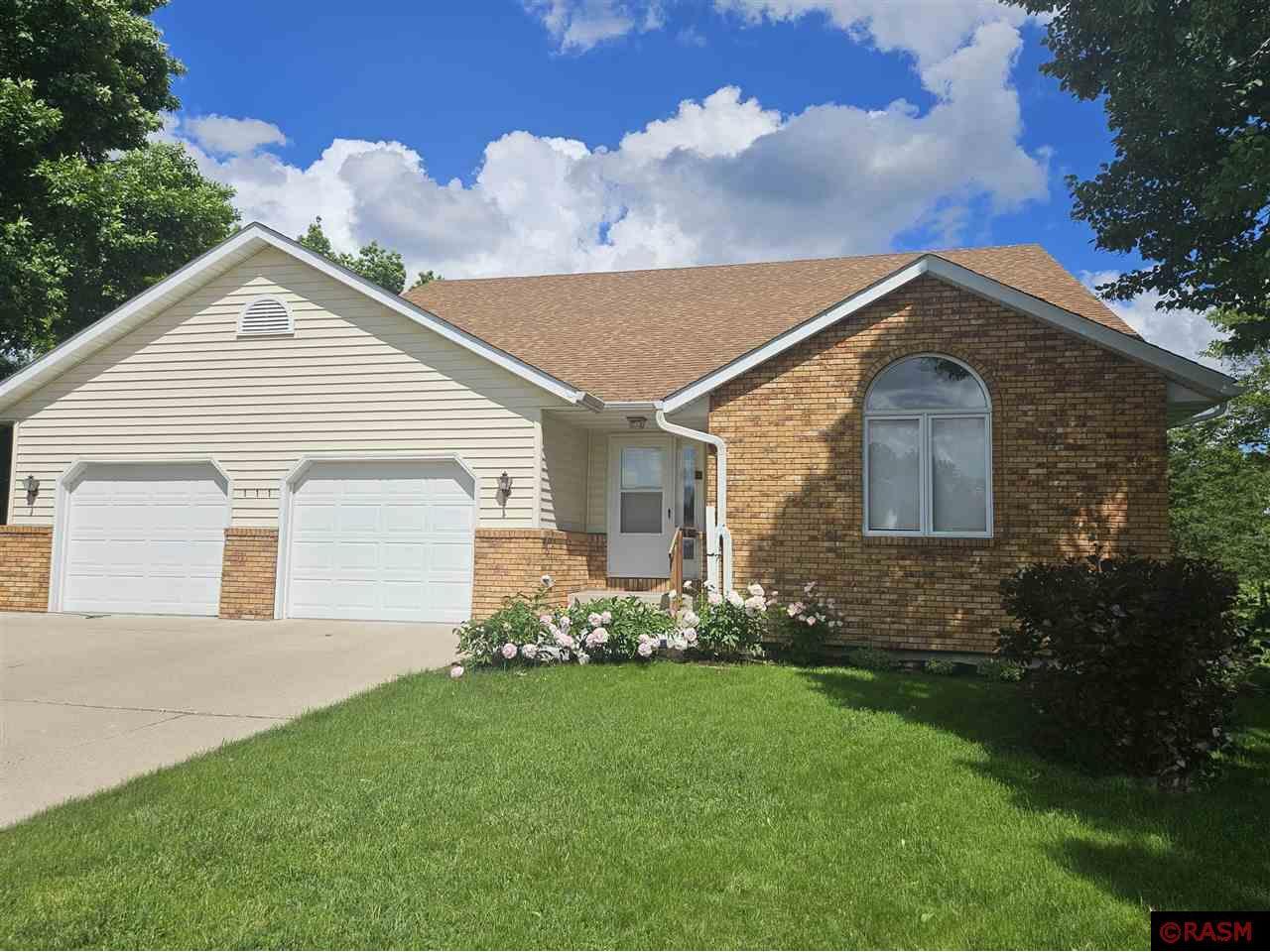 111 Hosanna Court Mankato MN 56001 7035347 image1