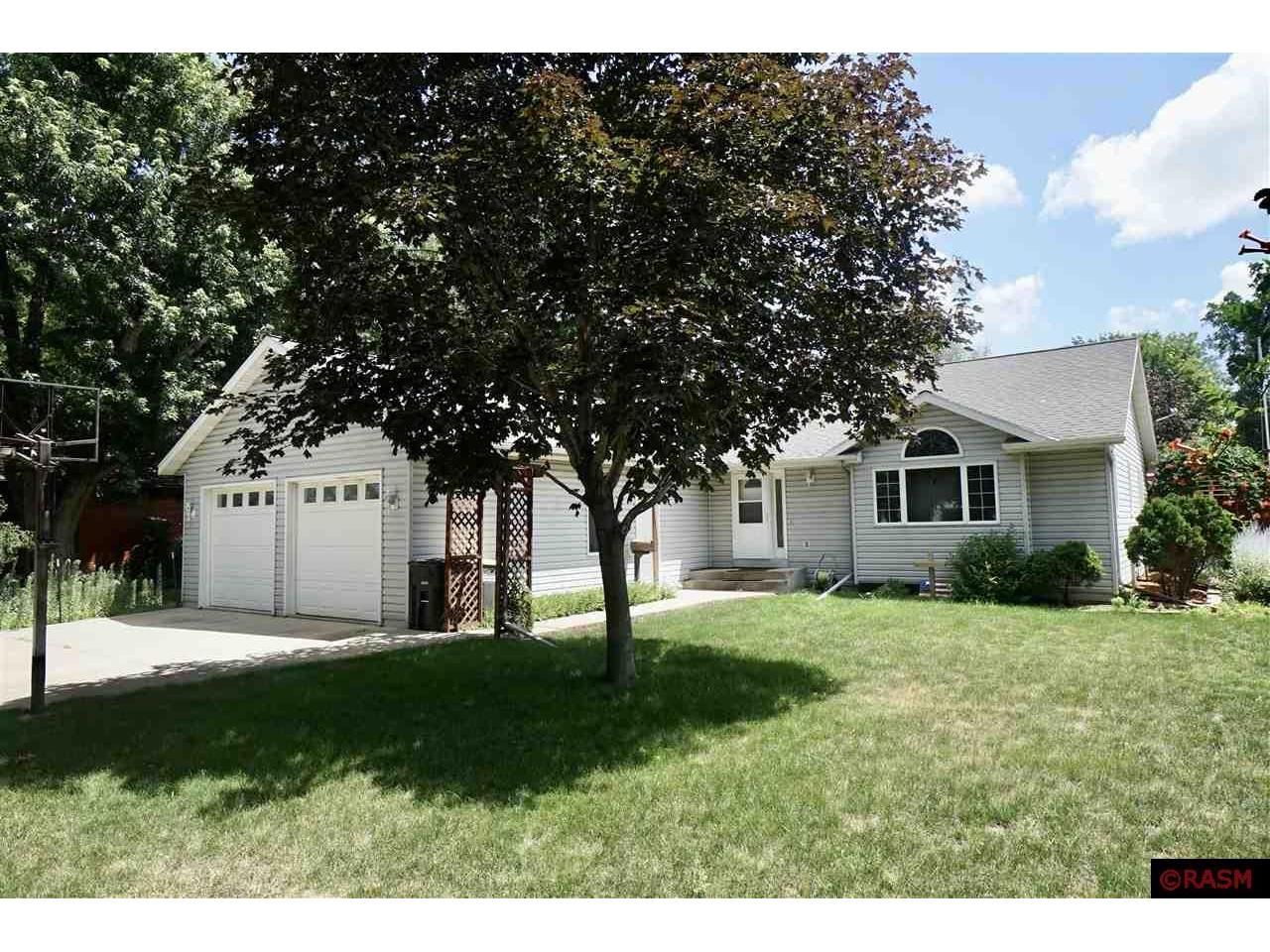 111 N 4th Street, Saint Peter, MN, 56082 MLS 7030439 Edina Realty