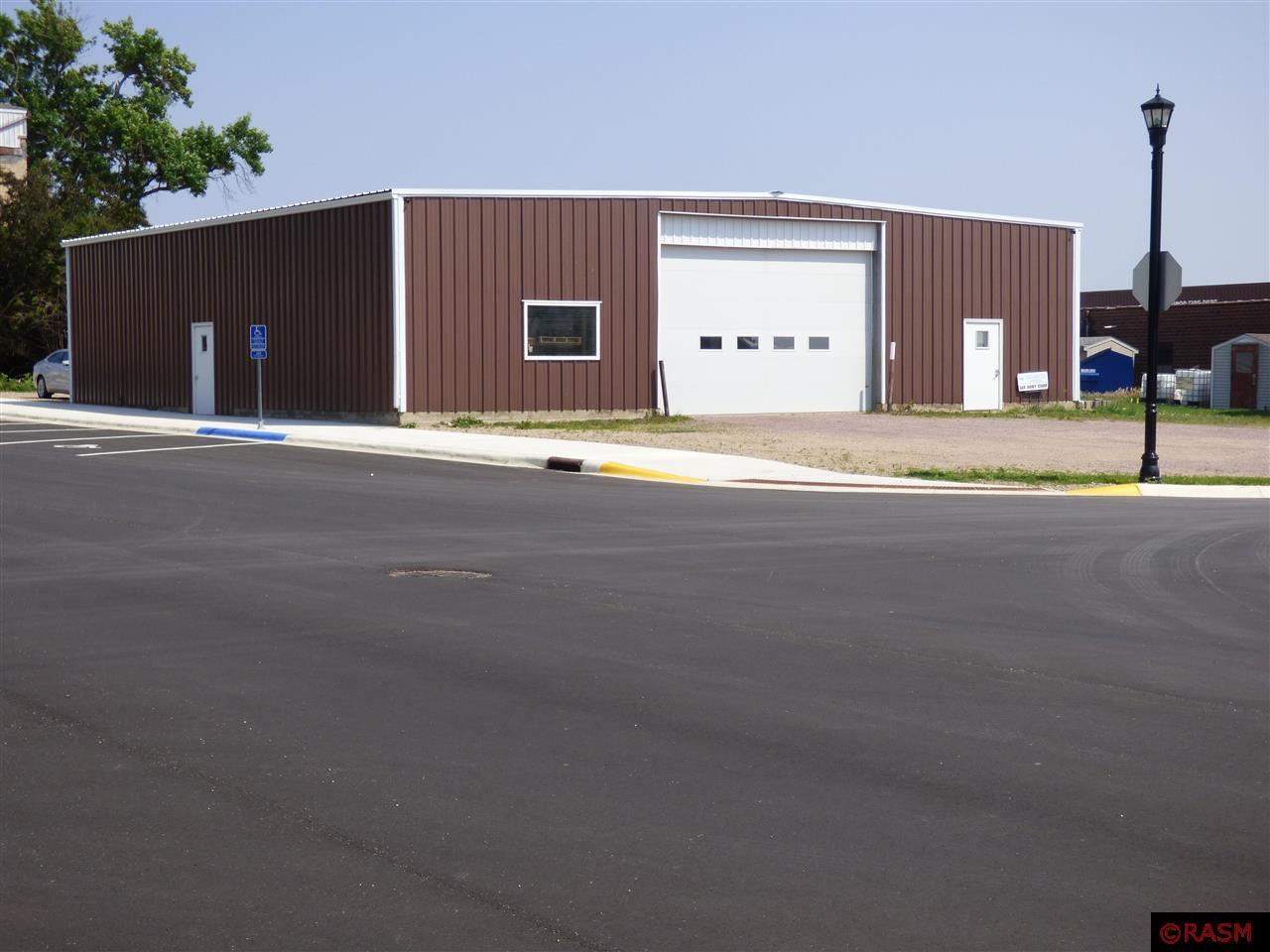 111 W 2nd Street Winthrop MN 55396 7037532 image1