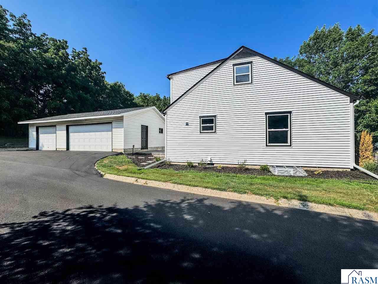 1110 S Washington Avenue Saint Peter MN 56082 267040748 image2
